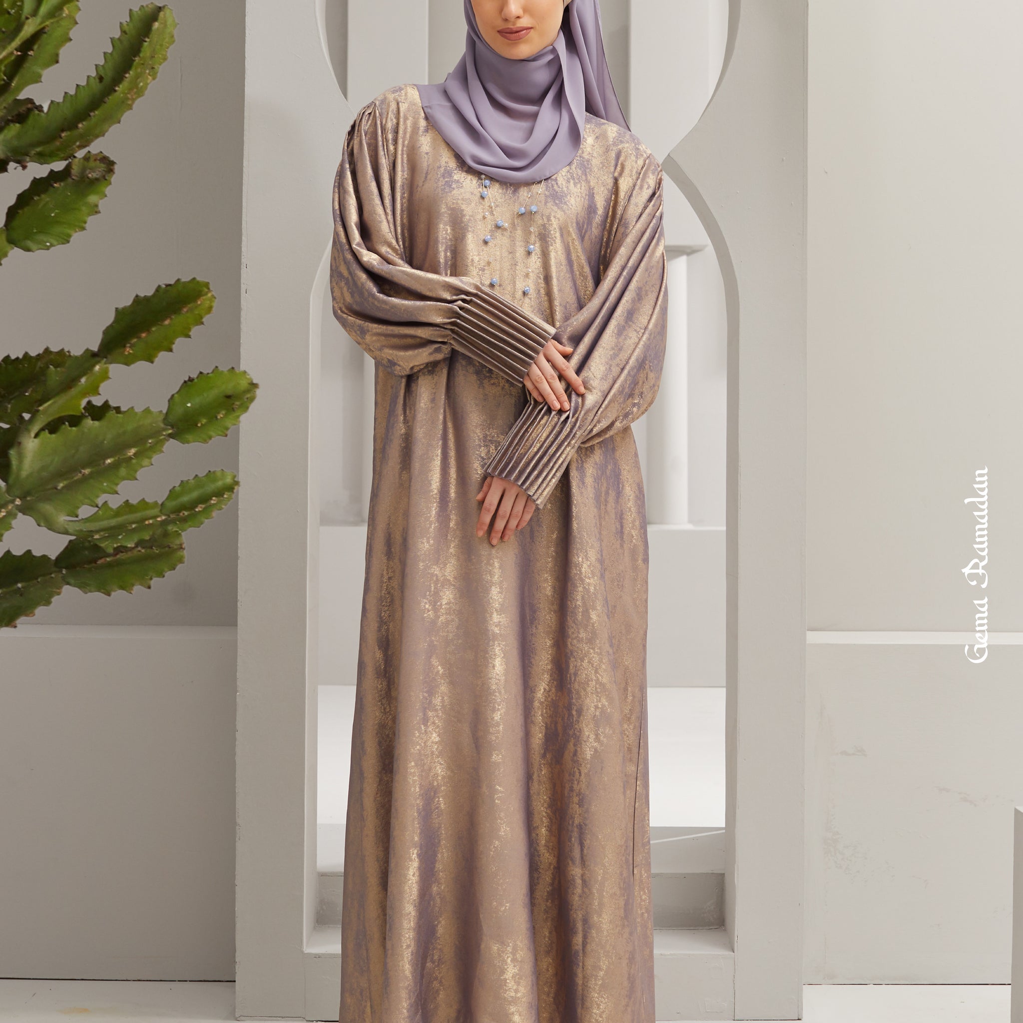 Khalish Abaya in Golden Purple