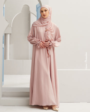 Marwa Abaya in Rose Quartz