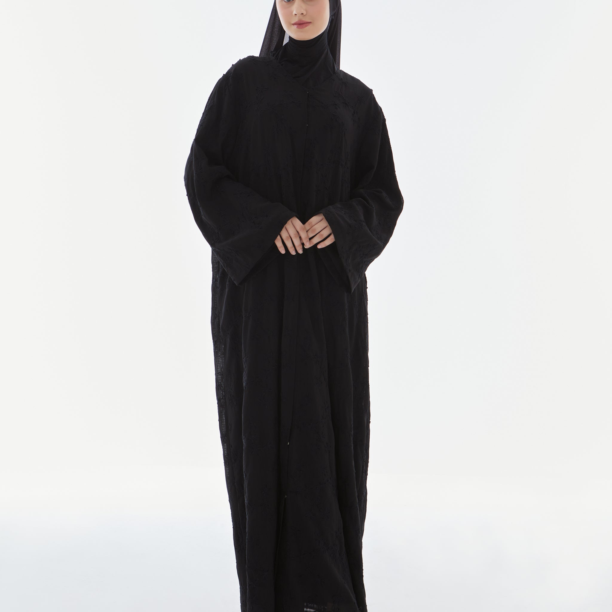 Amani Abaya in Meteorite