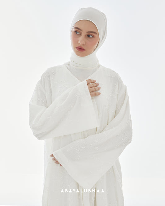 Amani Abaya in Off White