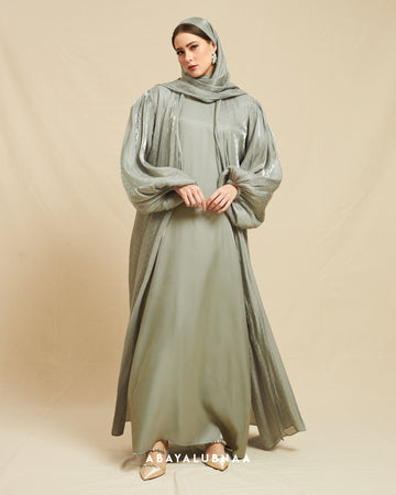 Anna Abaya in Green