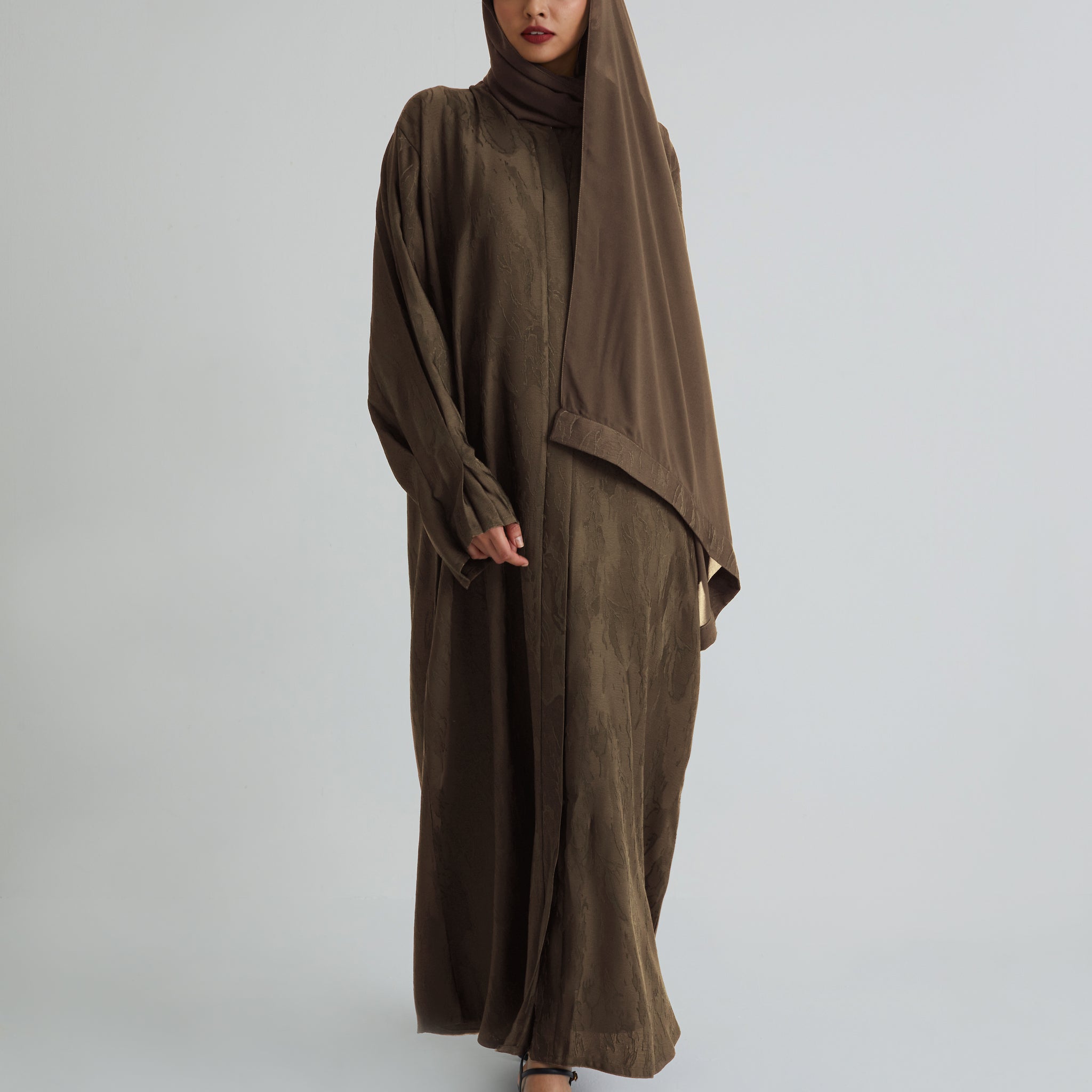 Bushra Abaya in Tawny Brown