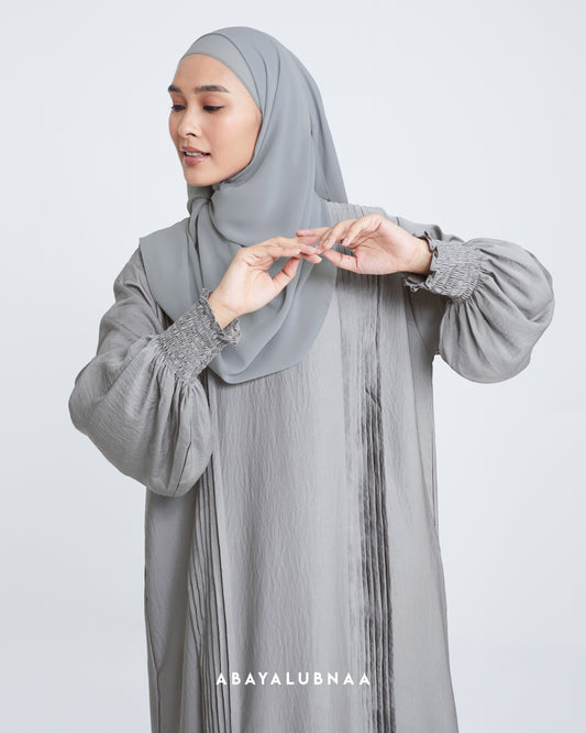 Hana Abaya in Grey