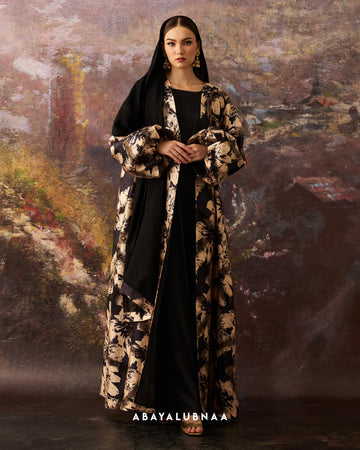 Jhanvi Abaya in Black