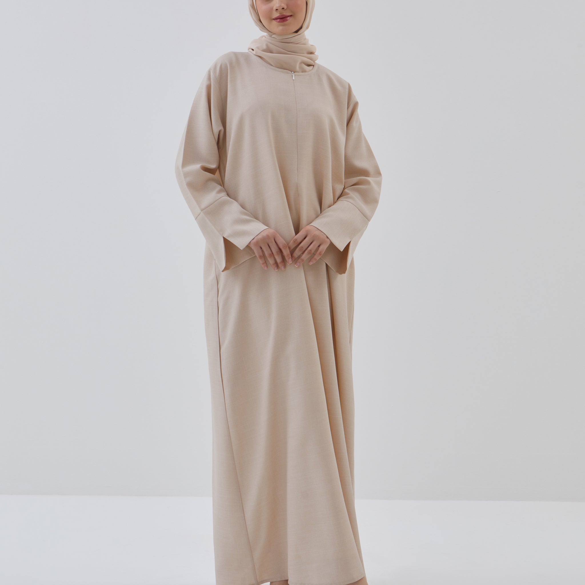 Khadija Abaya in Nude