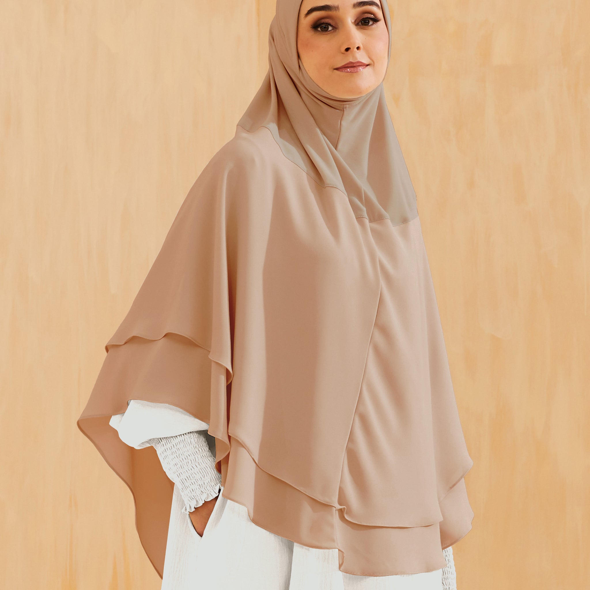 Khimar Zehra in Champagne