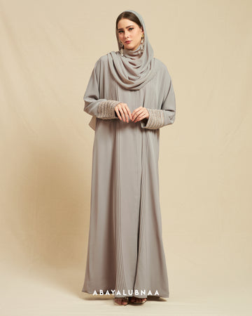 Loura Abaya in Pure Cashmere