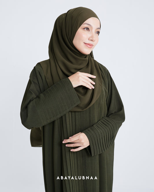 Nadya Abaya in Olive Green