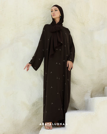 Nawal Abaya in Coffee