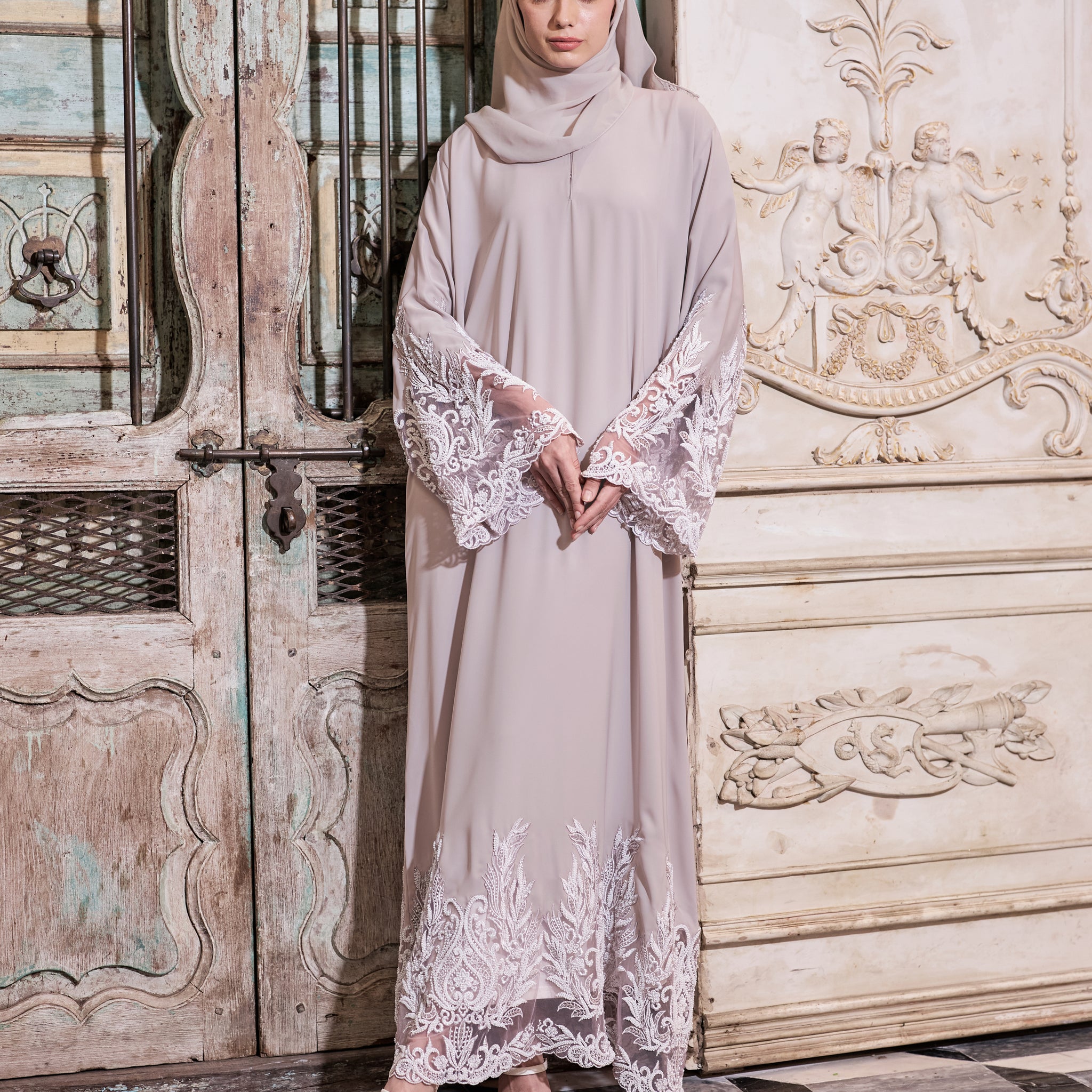 Perla Abaya in Lilac Purple