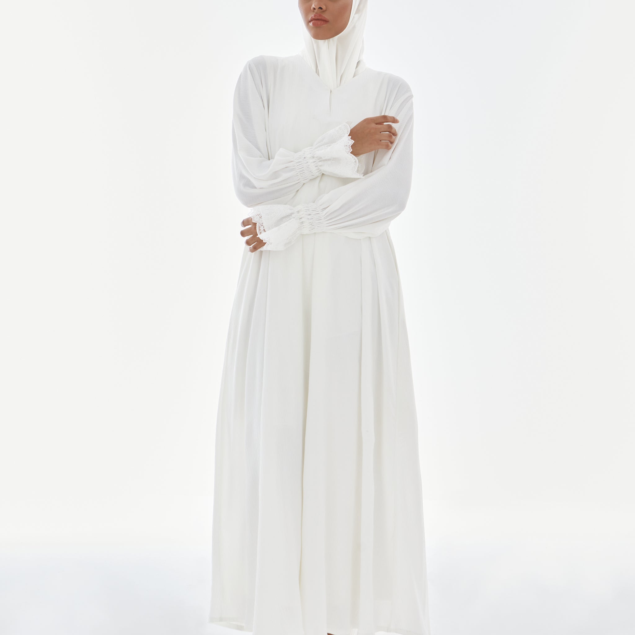 Soraya Abaya in Off White
