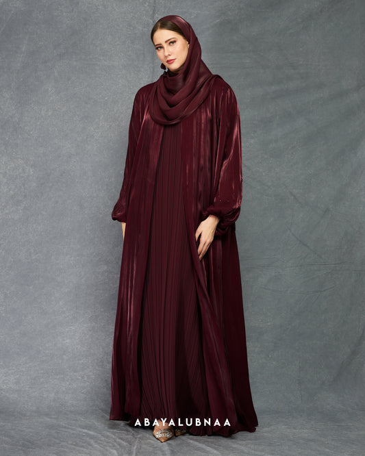 Valentina Abaya in Sangria Red