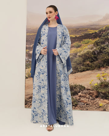 Violette Abaya in Blue