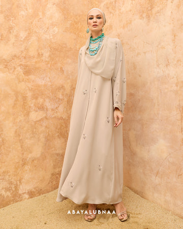 Zahira Abaya in Nude