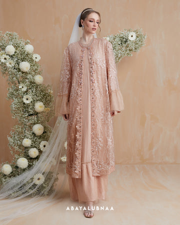 Zinnia Abaya in Pink