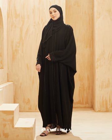 Khawla Abaya in Meteorite