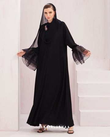 Khloe Abaya in Meteorite